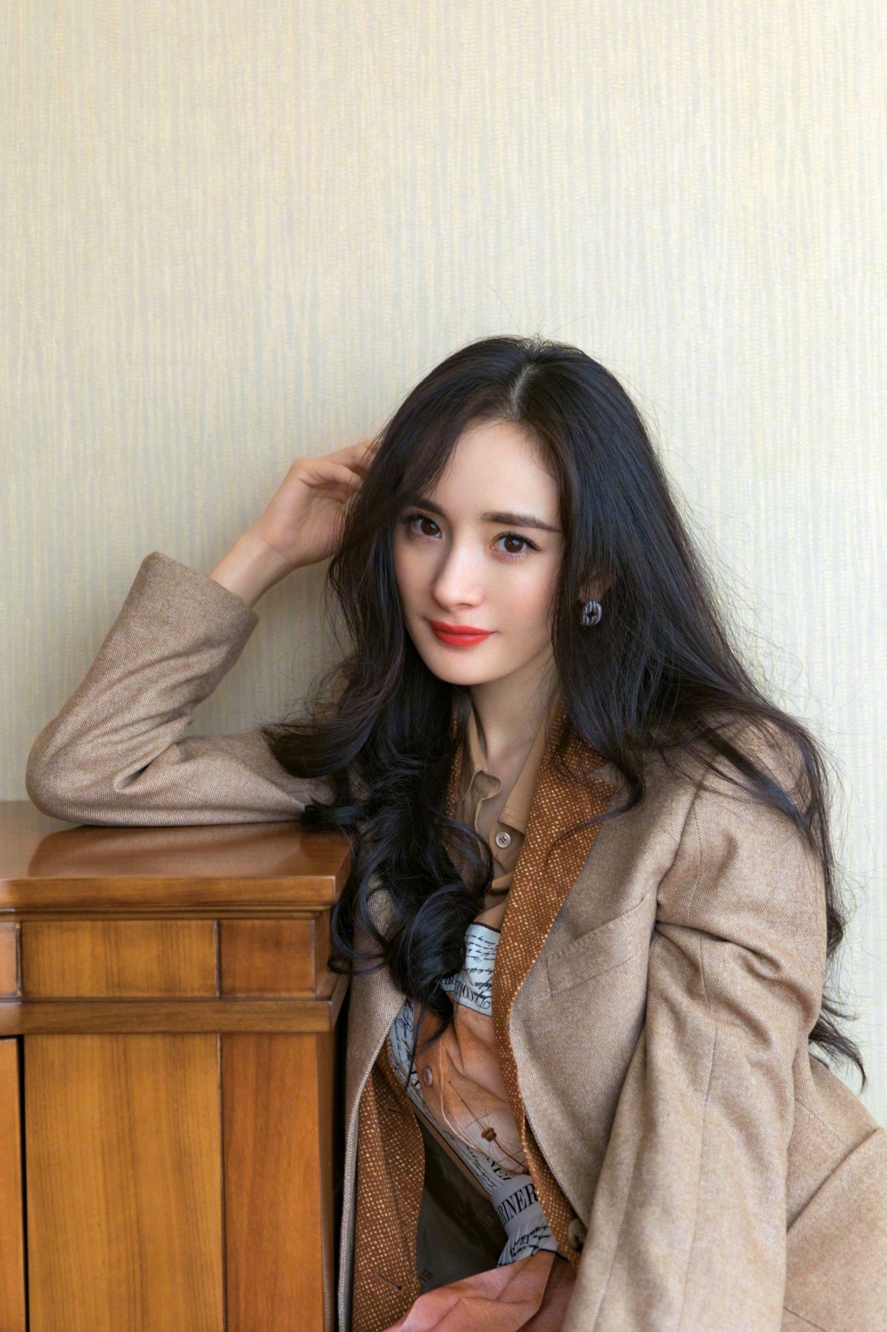 天生的美人胚子，脸上一般具有4个特征，淡妆浓妆都很好看