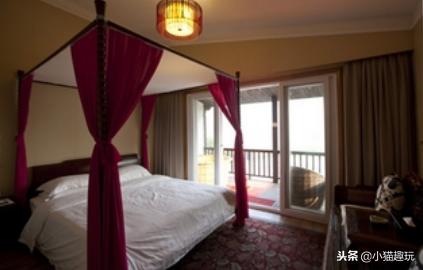 很美的天然溶洞温泉,清澈见底的自然岩洞温泉