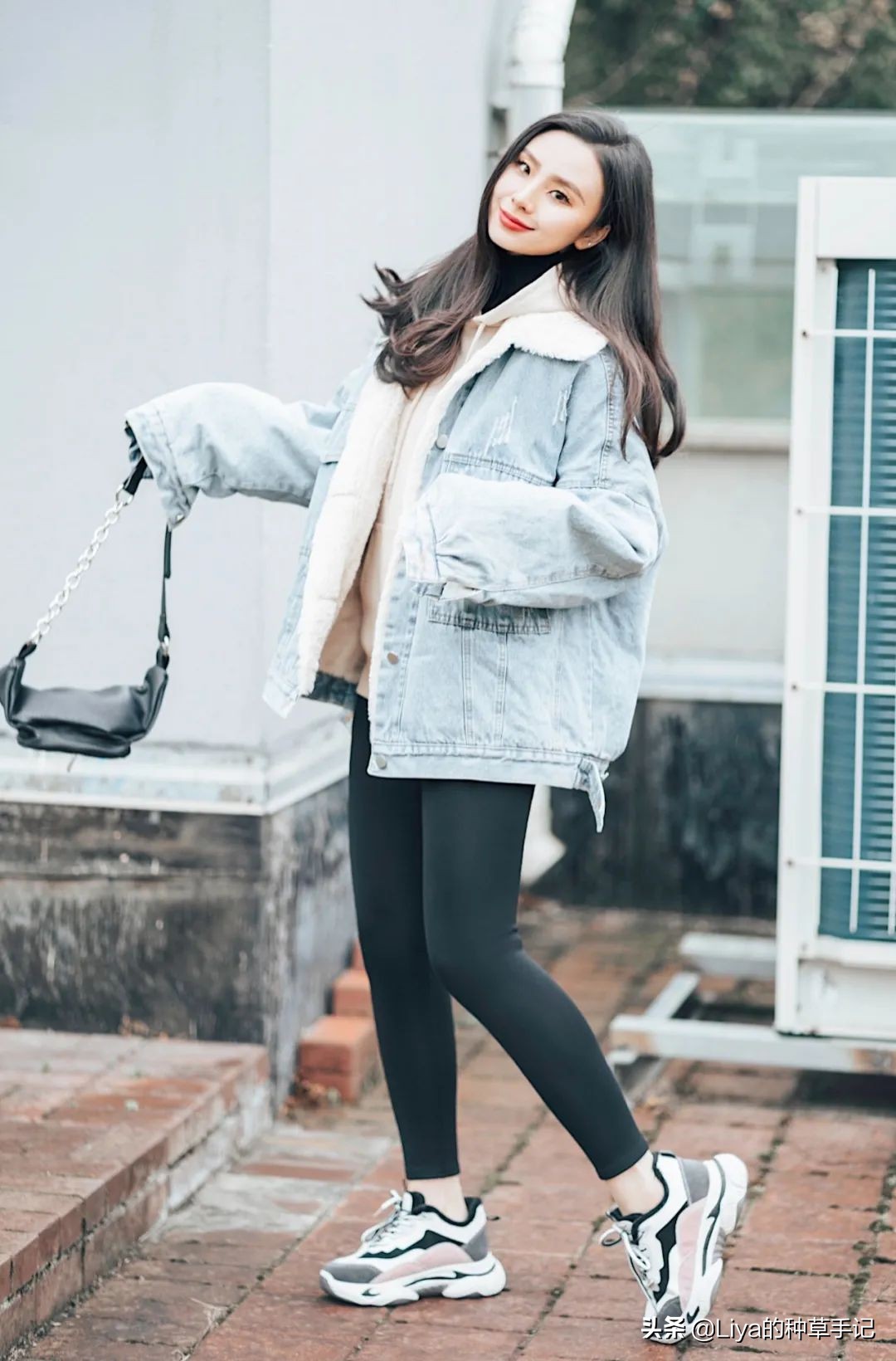 高领卫衣缩小领口的针法,卫衣小高领2018最时髦穿搭