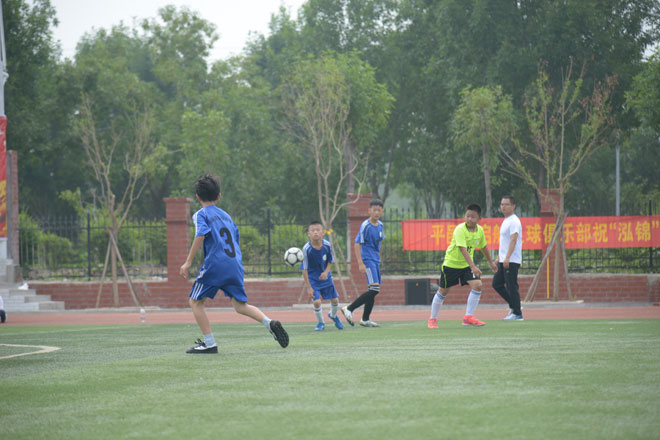 平邑足球联赛直播,平邑县赛博足球比赛