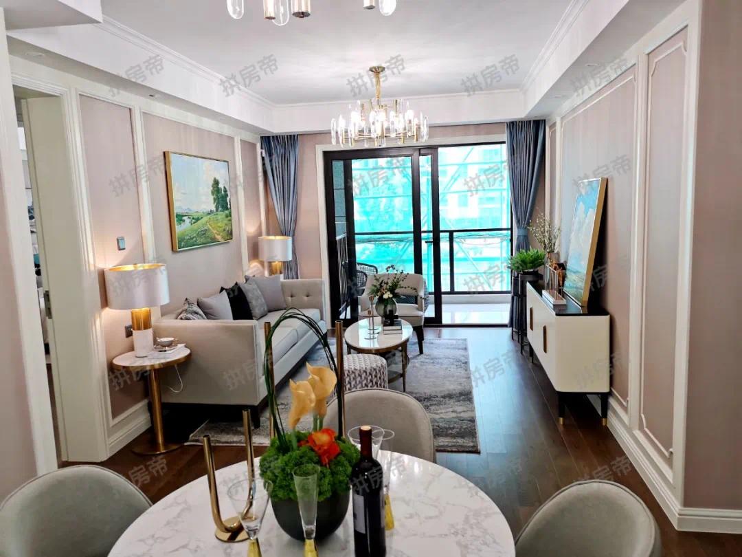 南京地铁小镇一期,南京地铁小镇的房子值得投资