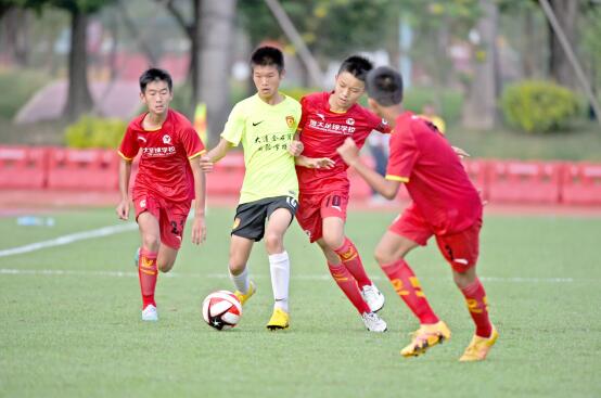 恒大破解青训难题中国足球小将每周交锋欧洲强队