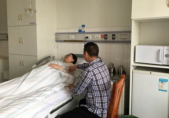 孕妇宫口开到几指正常,宫口开到三指疼得冒汗