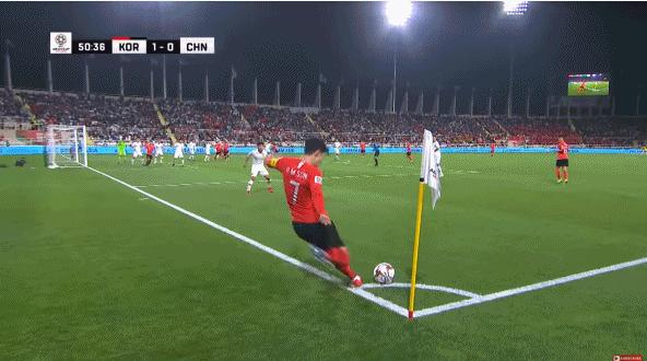 归化李可，签下张玉宁，战胜恒大，八连胜的国安离中超冠军更近了