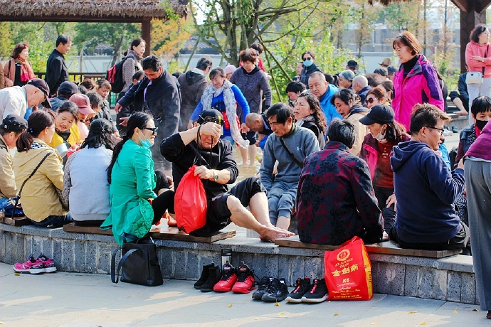 汤山温泉度假好去处,汤山有免费温泉泡脚吗