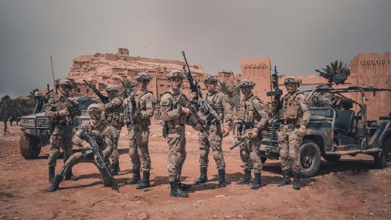 夏平将军亲自改名的红海行动，凭啥逆袭战狼，成为中国军人的代表