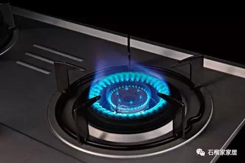 嵌入式燃气灶能当台式用吗,燃气灶选择嵌入式还是台面式