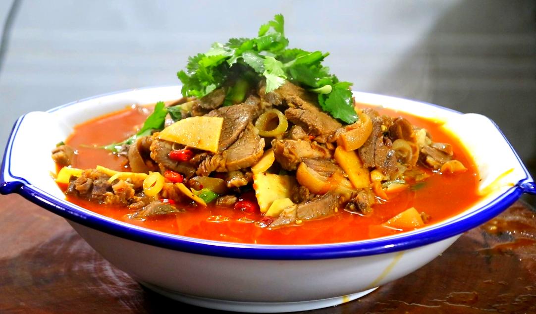 羊肉怎样吃才温补不燥,羊肉这样做软烂入味一点都不膻