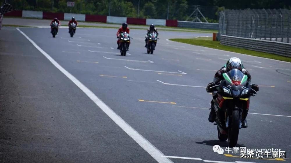 纯正赛车血统，阿普利亚GPR250R西安赛道体验来了