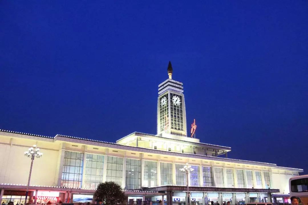 长沙地铁3号线租房800左右,长沙地铁口租房两房价格