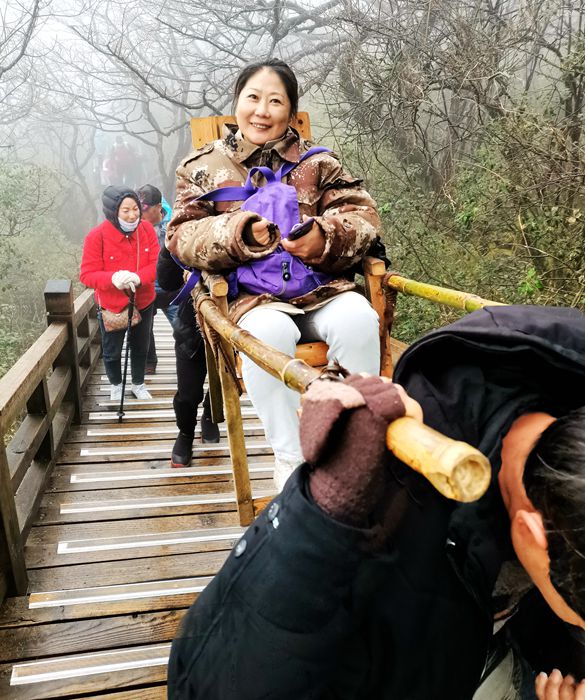 雨中的梵净山景色,烟雨梵净山