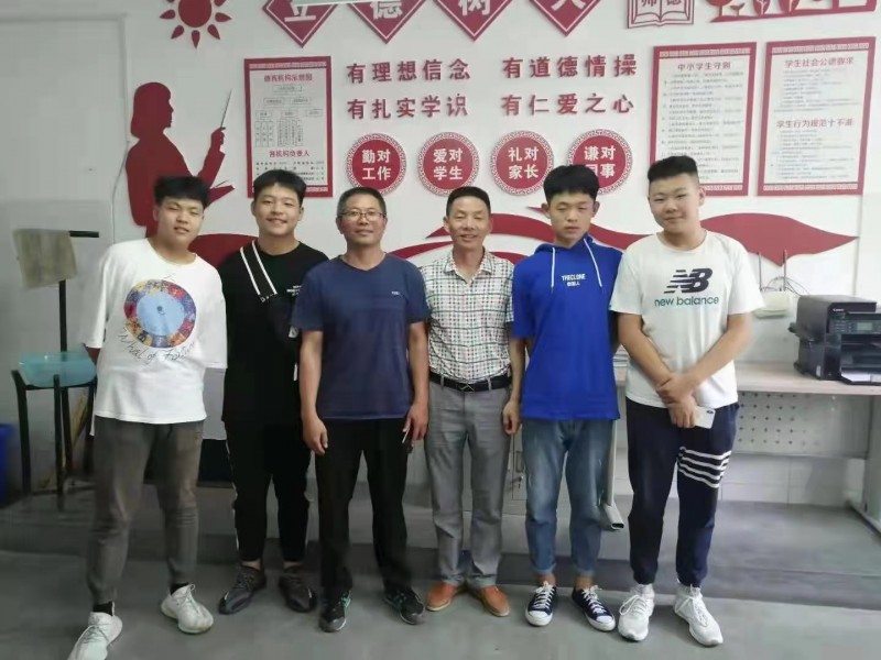 汉滨初中滨江校区王勇主任：坚持立德树人培养学生良好习惯