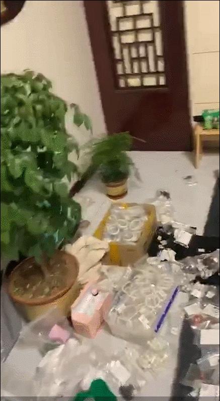 疫情冲击下的玉石直播：从36人到3个人，想工作！想正常发货