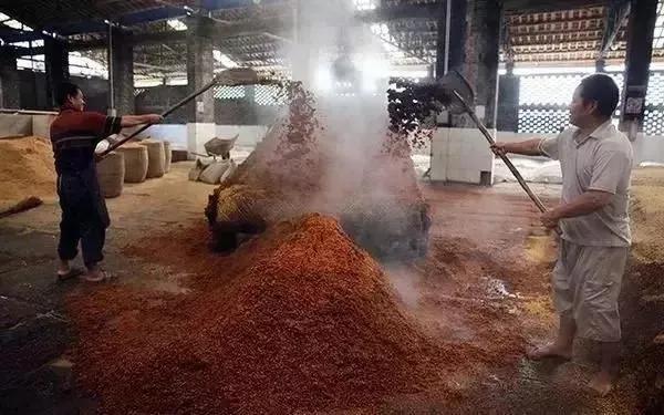 坤沙碎沙和翻砂是怎么得来的,坤沙碎沙翻沙从口感上怎么区分