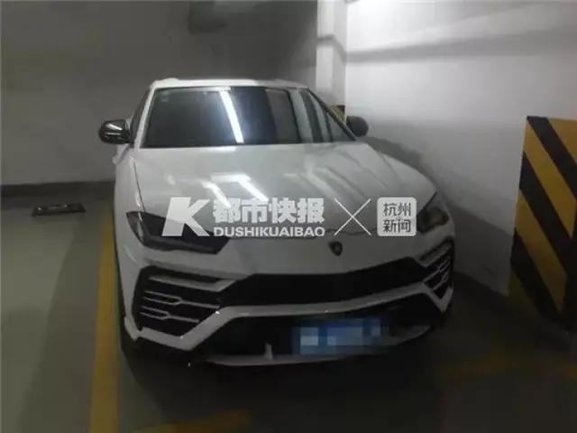 男子开顺风车两年骗2000w,开顺风车骗女友2000万