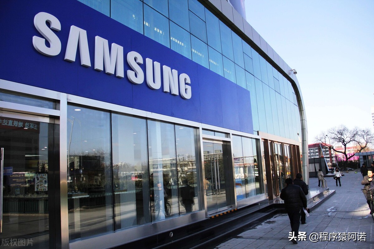 ASMl光刻机如何成长为行业霸主,asml和光刻巨头