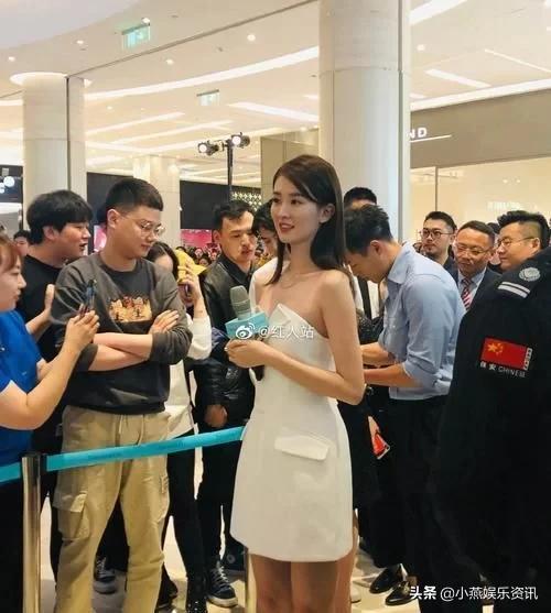 乔欣整容式眼妆眼睛瞬间变有神,乔欣整容式眼妆什么梗