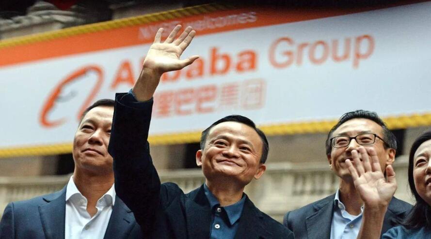 马云的成功不是偶然，看看他是如何从18个人，发展成商业帝国的