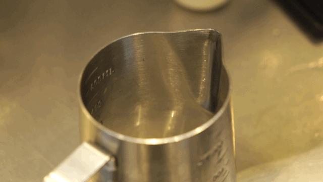 秋冬热美式咖啡,深度烘焙咖啡搭配推荐