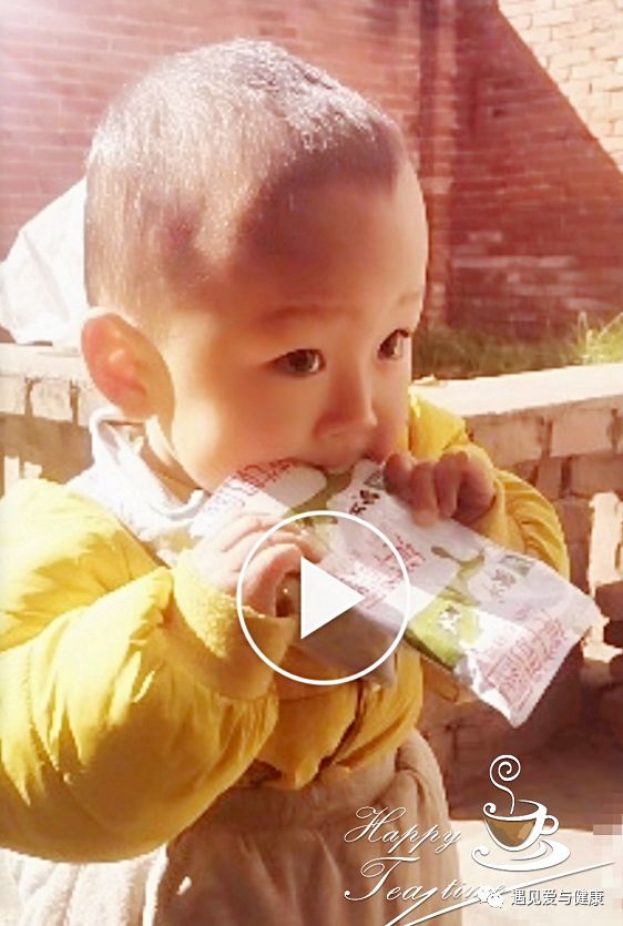 宝宝多大可以喝纯牛奶代替配方奶,宝宝什么时候可以喝牛奶