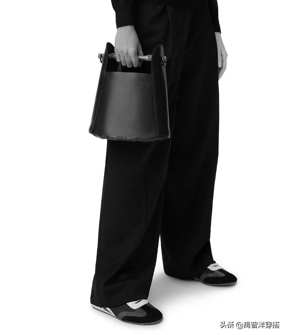 刘雯带货当下最流行包包，买它！