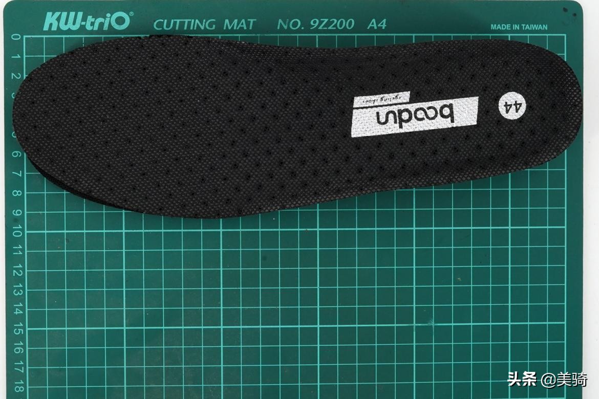 国产抗造碳底锁鞋推荐,入门公路锁鞋品牌推荐