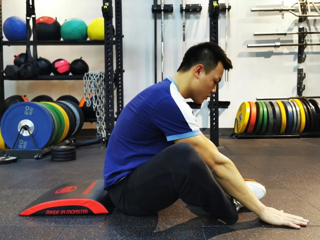 仰卧起坐腰痛怎么办,男性做仰卧起坐腰酸痛什么情况