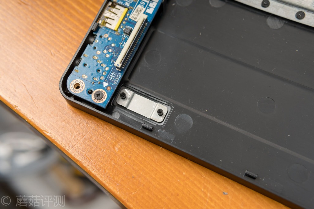 转轴坏了一定要换a壳吗,y400转轴断裂修复