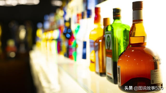 探秘国内首家足球酒店，满眼是足球，美食“跑鞋”装