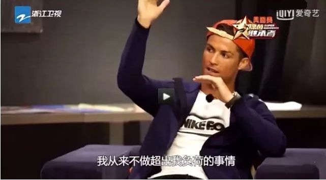 初中生体育马步深蹲,体育课100个抱头深蹲