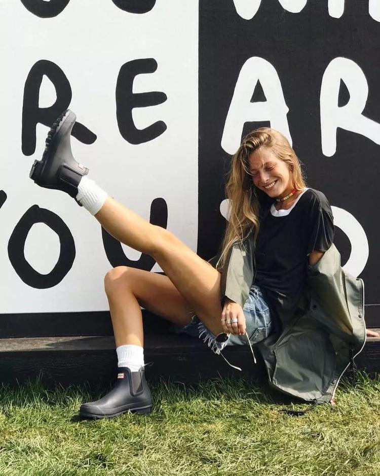 下雨天该不该穿aj,适合在雨天穿的aj