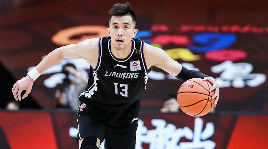 杨毅杨健深度解读赵继伟助攻,辽宁杨毅和赵继伟