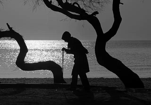 盗墓发现三个盗洞,盗墓发现千年地宫