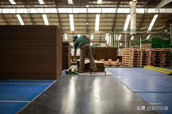 美国确诊新冠肺炎超35000例,美国新冠肺炎确诊病例超135万视频