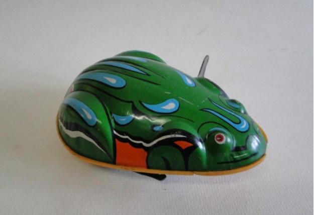 有一种童年回忆叫铁皮青蛙,90后的铁皮青蛙成了古董