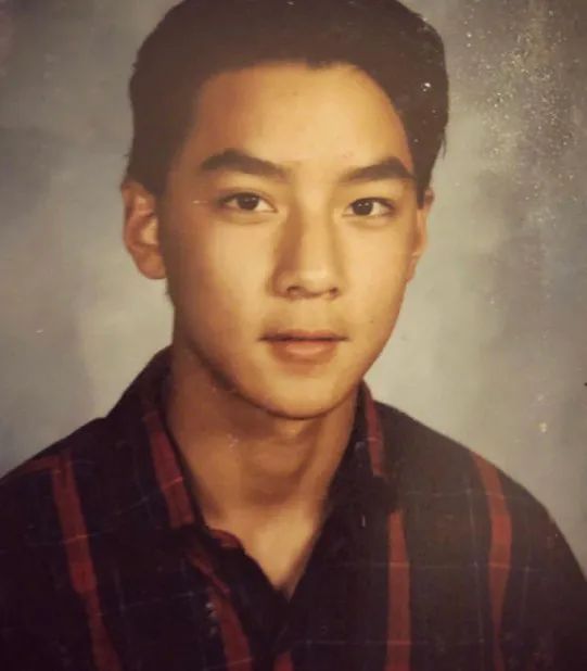 吴彦祖23岁到48岁变化,吴彦祖40岁状态照片