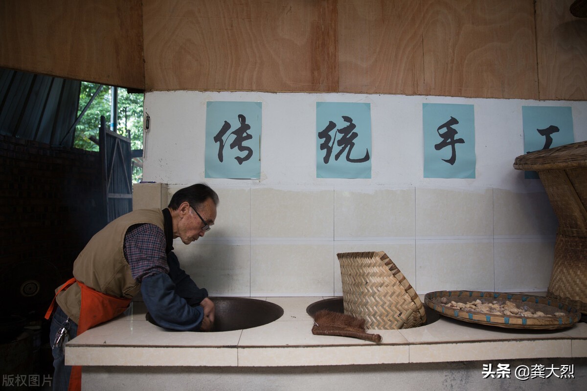 蒙顶山上茶的诗词,蒙顶山上茶什么意思