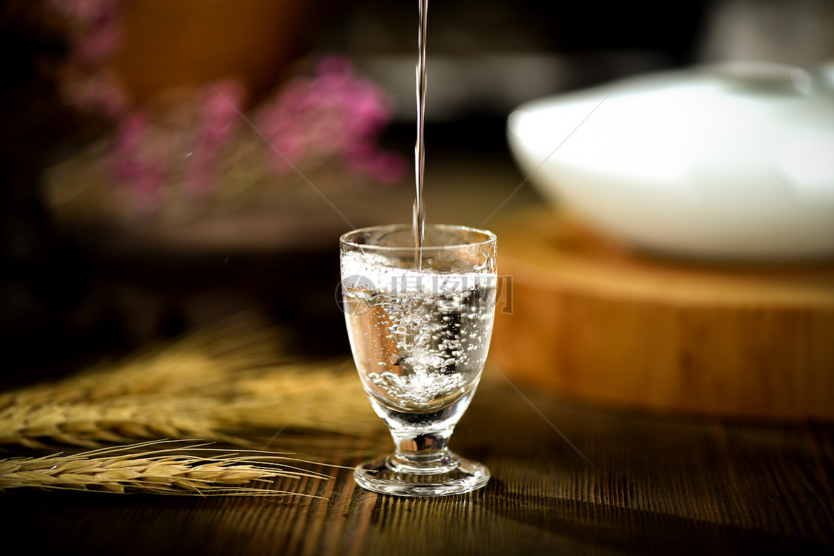 质优价廉的白酒,如何买到性价比高的白酒