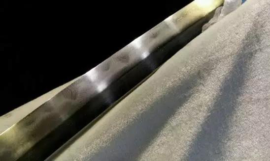 百炼钢花纹钢高锰钢的区别,百炼钢和千层钢的区别