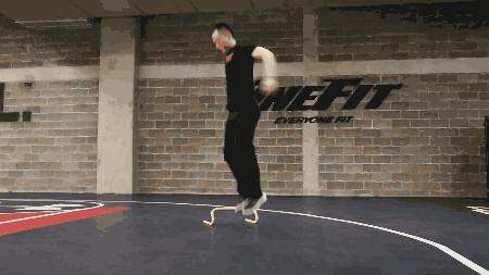 运动安全须知图片,运动前静态拉伸