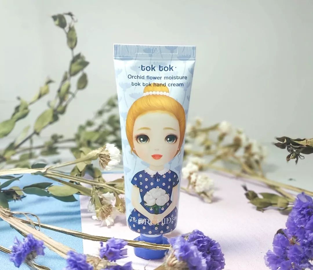 世界顶级手模出镜一次赚4万 (世界最漂亮手模)