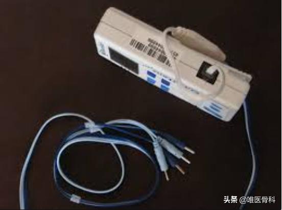 足底受力疼早上起床明显发作反复,足底痛一招教你解决