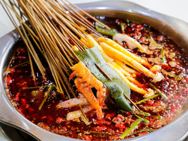 成都和西安哪个地方吃的好,成都和西安哪里美食多