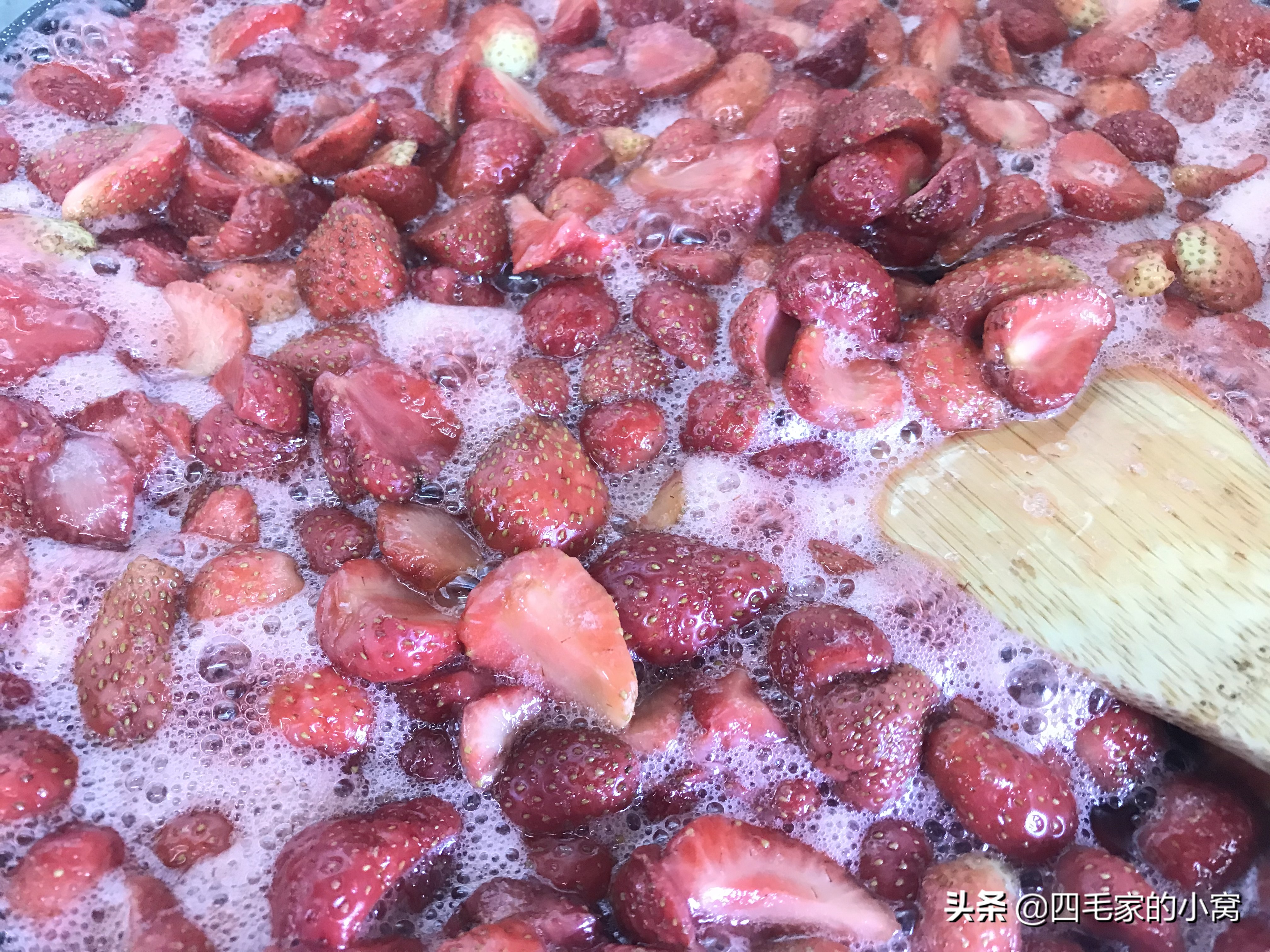 水果奢侈吃法，用自制零添加大果粒水果酱，制作爆款夏季清凉沁饮