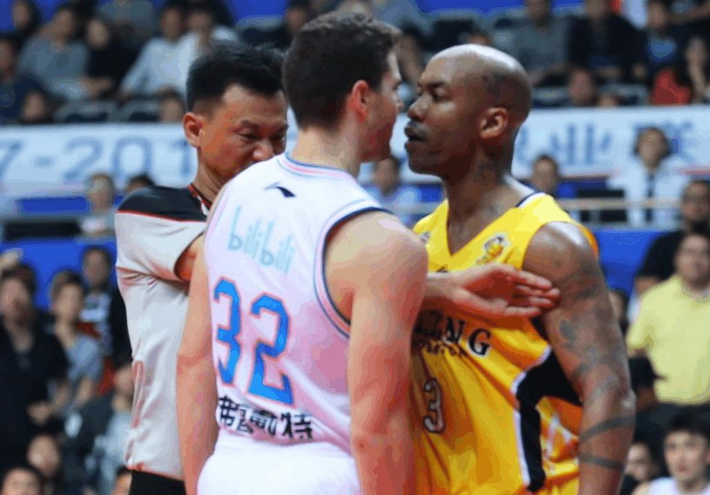 中国篮球后卫基础最好,中国篮球后卫进攻集锦