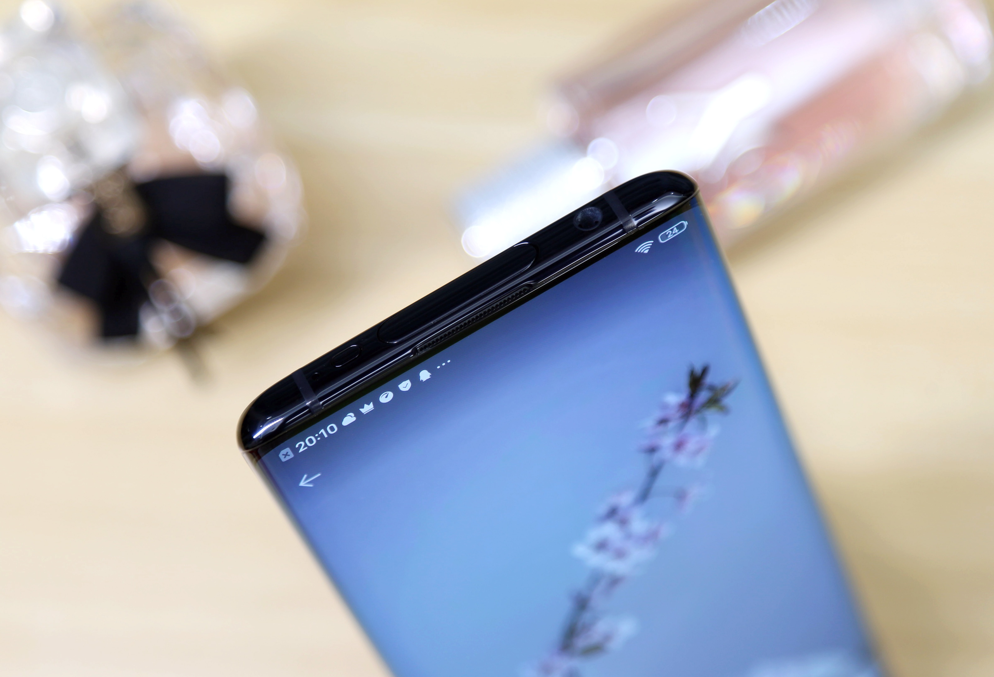 nex3和nex3s外观有什么区别,vivonex3对比华为mate30pro