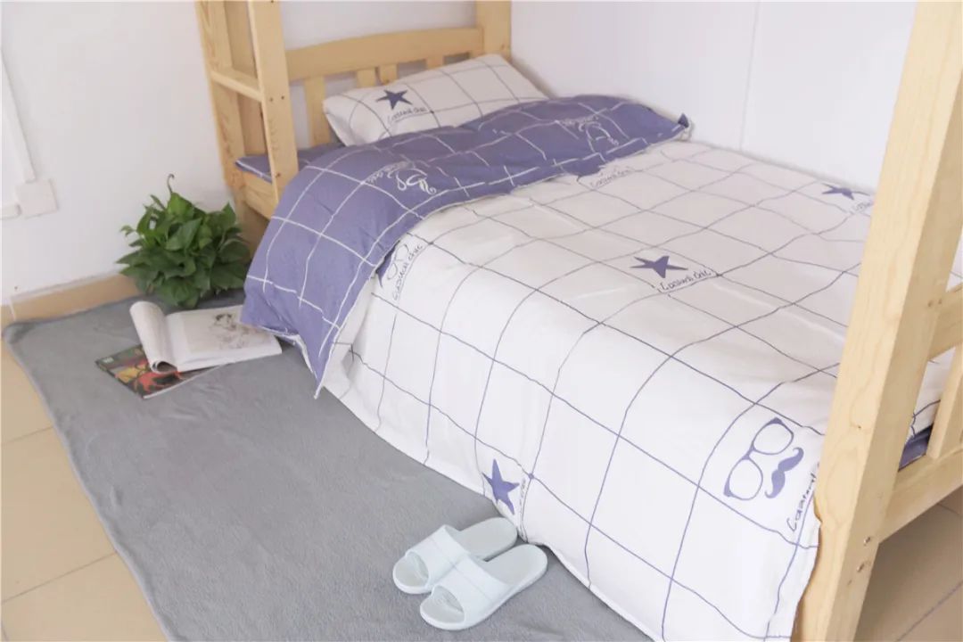 北京华卿画室一月多少钱,在北京华卿画室参加美术培训好吗