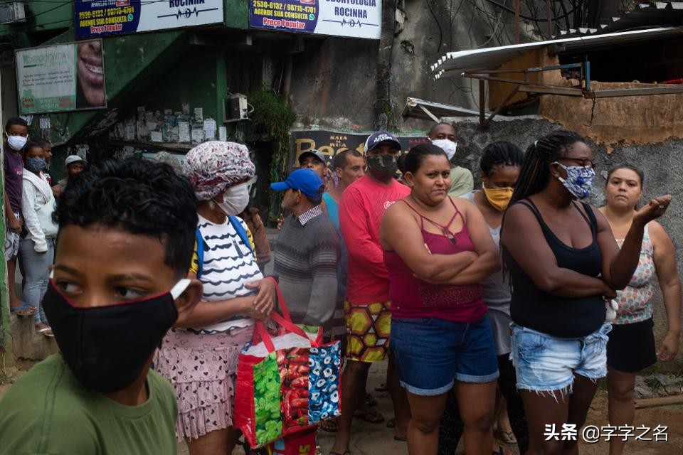 49554例，这样的数据前所未有，疯狂的巴西请停止疯狂的脚步