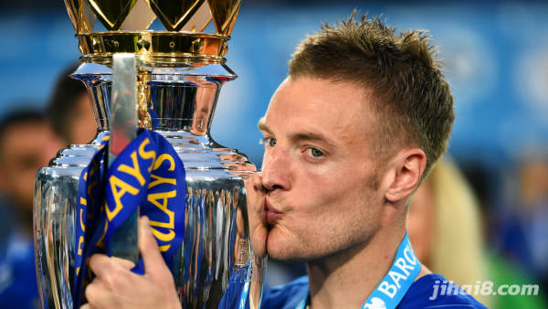 小说都编不出来！昔日工厂技工，如今却成英超射手王