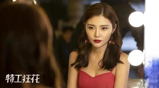 那些靠身材走红的女明星,靠身材出道的两字女星